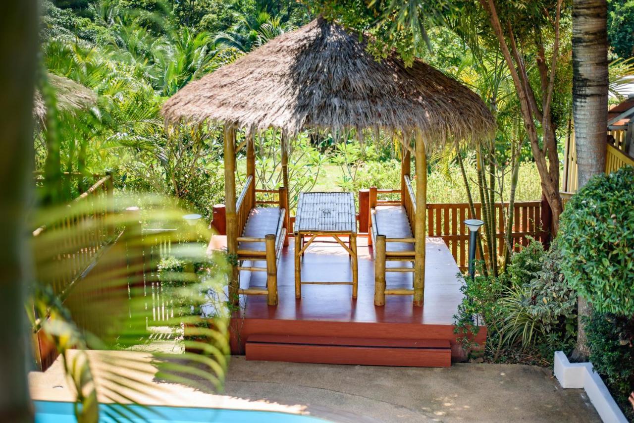 Villa Siam Lanna At Kantiang Bay เกาะลันตา ภายนอก รูปภาพ